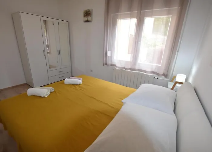 Apartman Calida B *